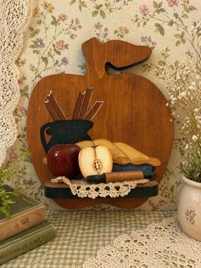 Vintage 90s 3D Rustic Wooden Apple Shelf Decor with Harvest Accents